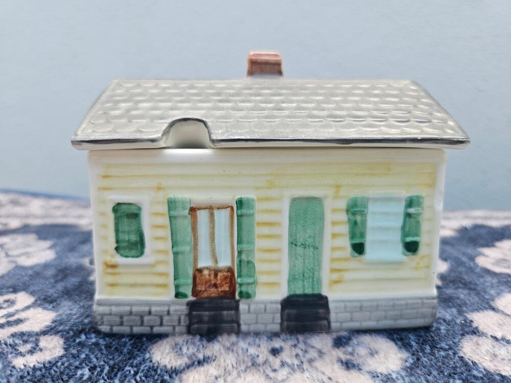 1970s Sugar bowl Ceramic Little Yellow House #49 4x2.5x2.5 Circa 1820-1830